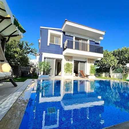 4room With Pool In Alaçatı